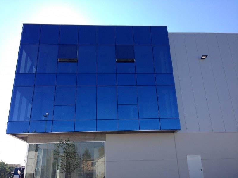 Cristales y Aluminios GUMO Muros, Cortinas y Fachadas Integrales