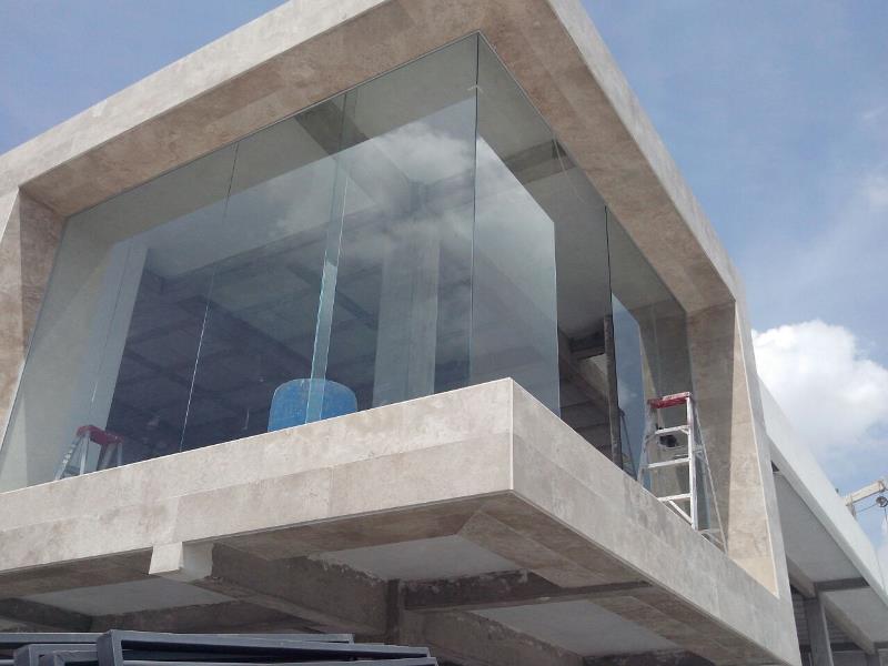 Cristales y Aluminios GUMO Ventaneria Residencial